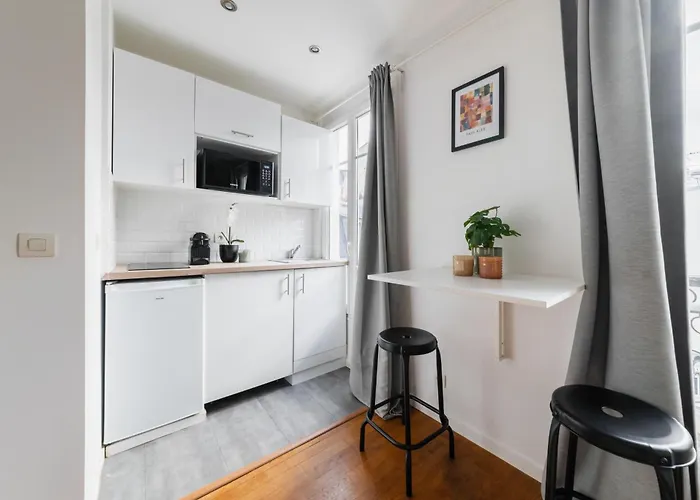 Cosy Batignoles Paris